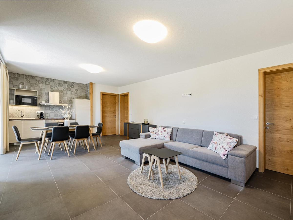 Apartmany Petruska ペツ・ポト・スニェシュコウ エクステリア 写真