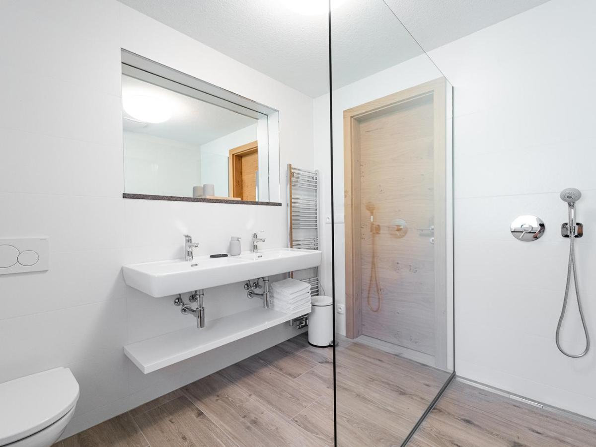 Apartmany Petruska ペツ・ポト・スニェシュコウ エクステリア 写真